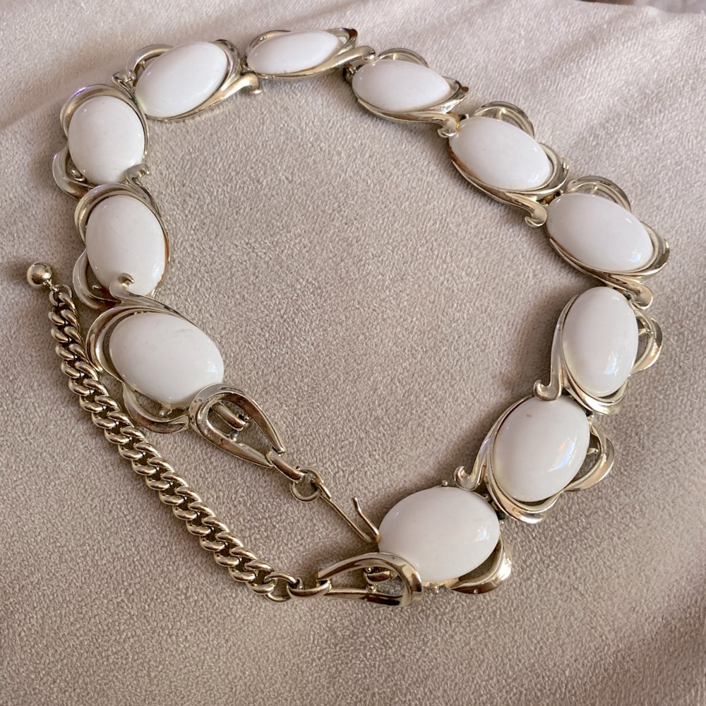 Vintage 1950s necklace